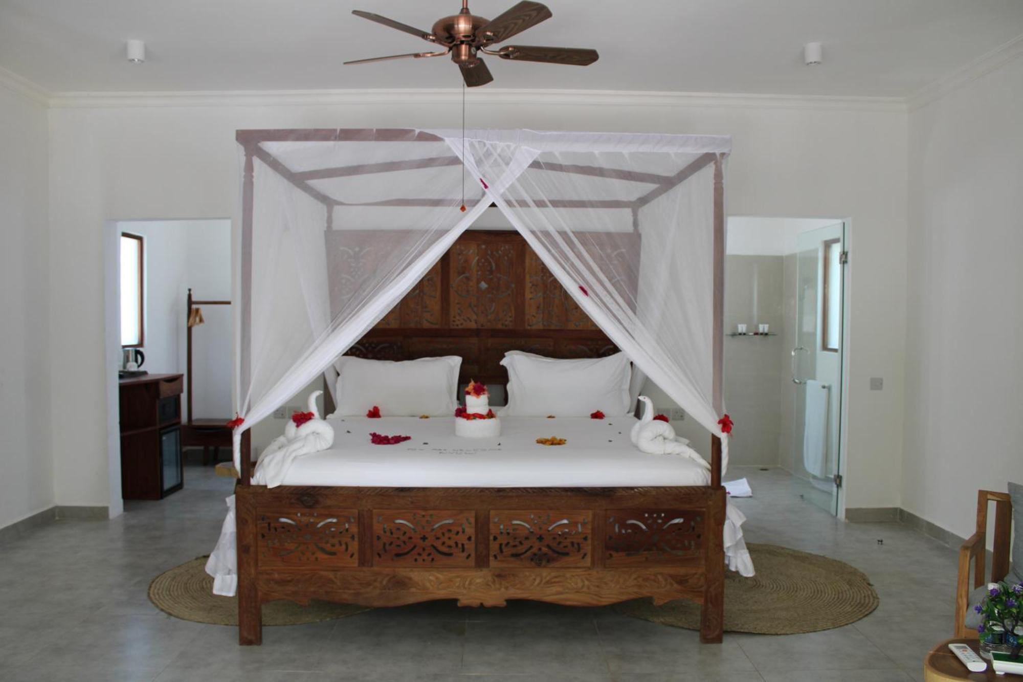 Kivuli Beach Resort パジェ エクステリア 写真